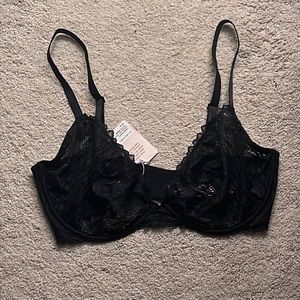 Brand New Savage X Fenty Plunge Lace Bra in Size 36DDD!!!!